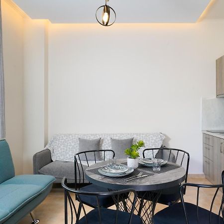 Giorgio Suites Аспровалта Екстериор снимка