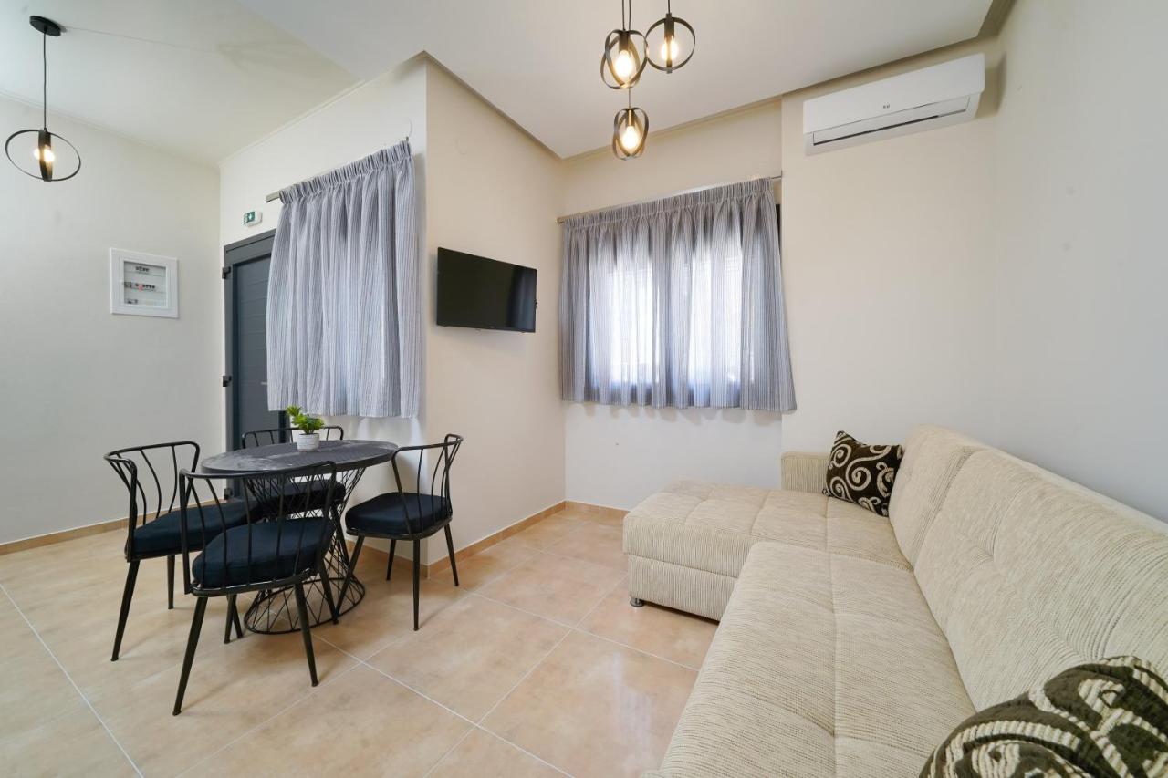 Giorgio Suites Аспровалта Екстериор снимка