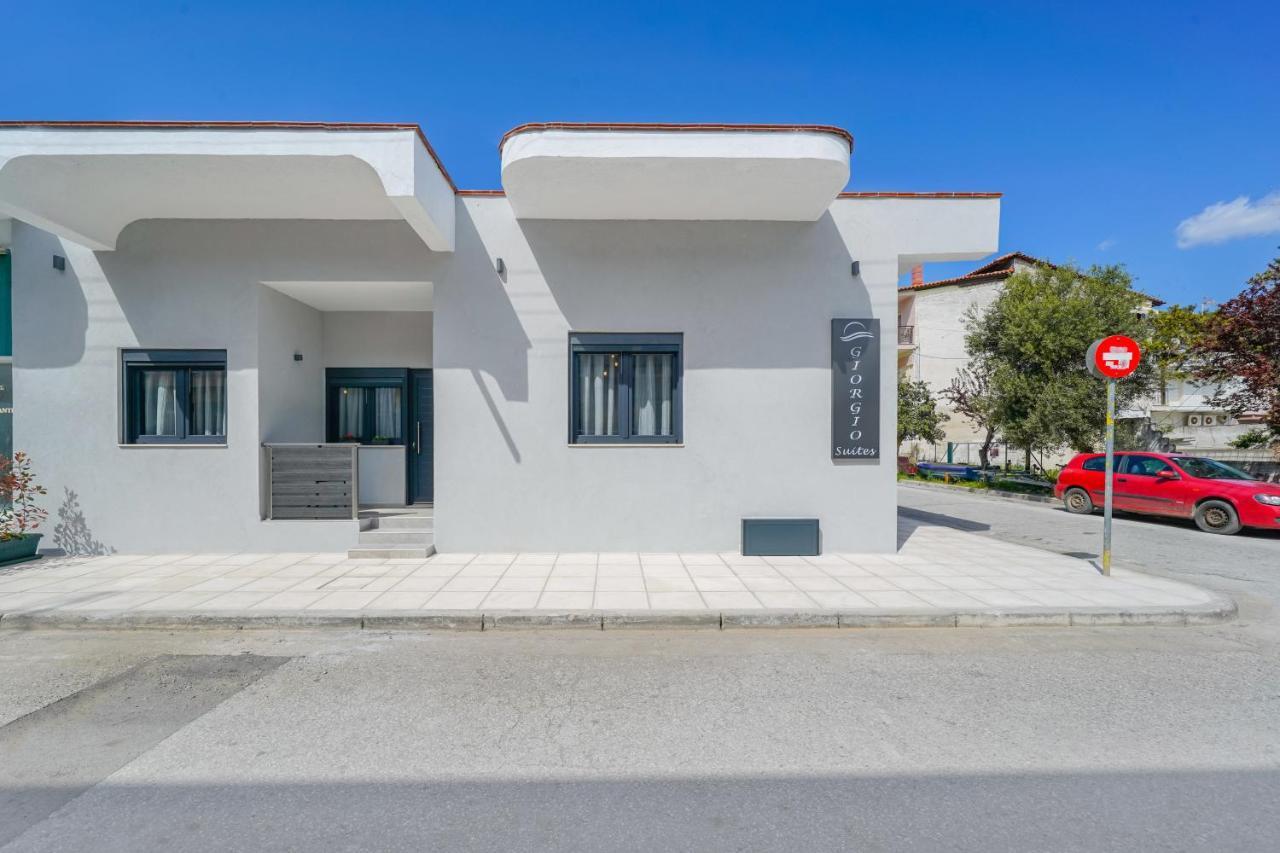 Giorgio Suites Аспровалта Екстериор снимка